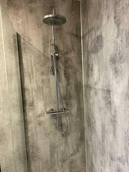 Appartement Elegant Studio In - 5 Min Walk To - 10 Min To
