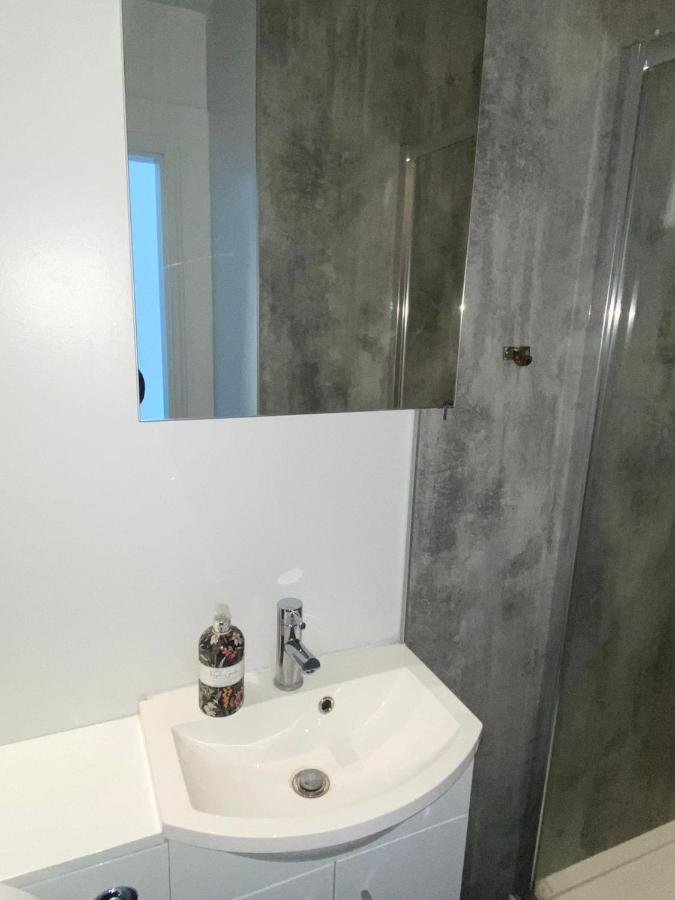 Elegant Studio In - 5 Min Walk To - 10 Min To Appartement *